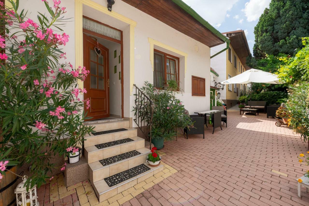 Laubgassl Apartamento Mörbisch am See Exterior foto